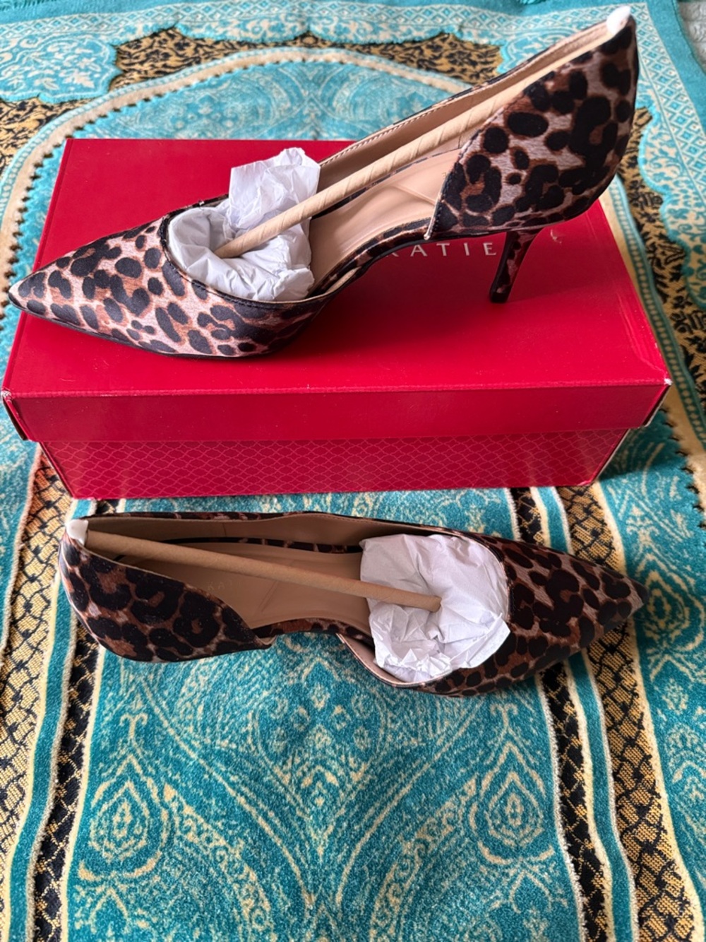 Kelly & Katie Leopard-Print Pointed Toe Heels - Brown & Black - Picture 2 of 4